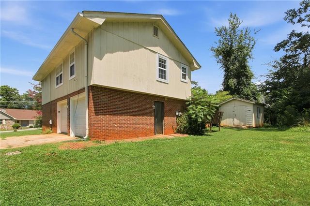 1614 Devon Court, Stone Mountain, GA 30088