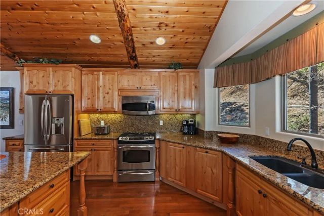 43336 Shasta Road, Big Bear Lake, CA 92315