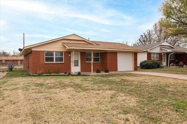4816 NW Ozmun, Lawton, OK 73505