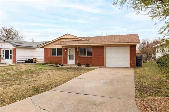 4816 NW Ozmun, Lawton, OK 73505