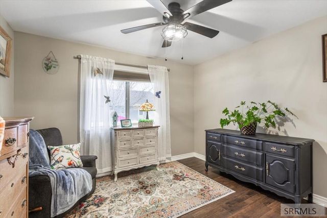 1649 Sunny Pine Way, Idaho Falls, ID 83404