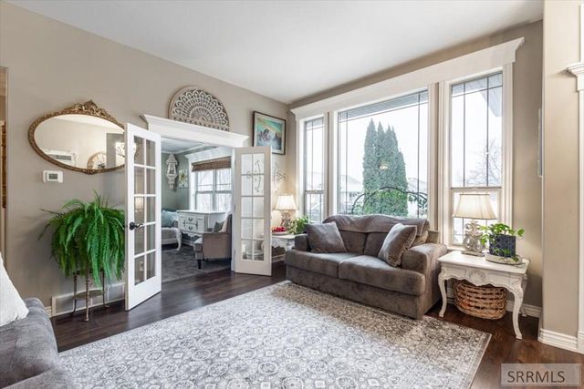 1649 Sunny Pine Way, Idaho Falls, ID 83404