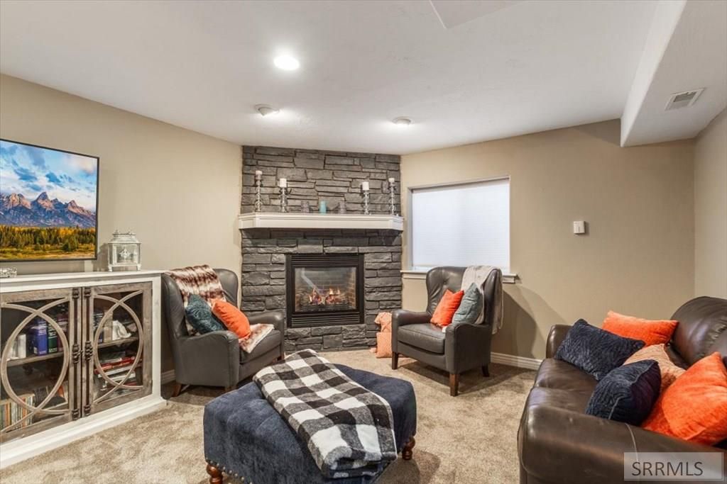 Image 28 of property listing at 1649 Sunny Pine Way, Idaho Falls, ID 83404