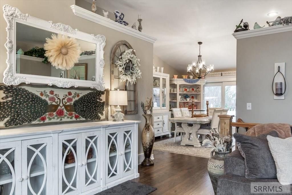 Image 7 of property listing at 1649 Sunny Pine Way, Idaho Falls, ID 83404