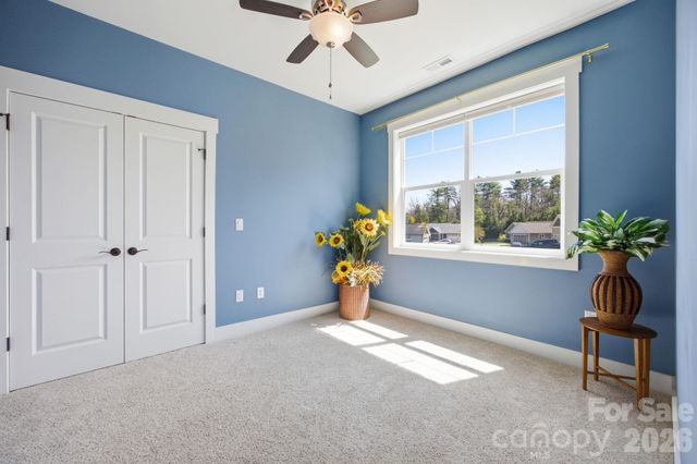 82 Blacksmith Run Drive, Hendersonville, NC 28792