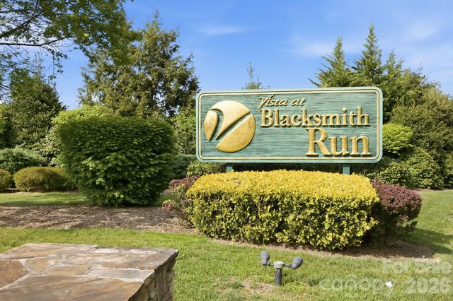 82 Blacksmith Run Drive, Hendersonville, NC 28792
