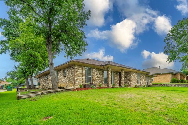 1605 Brighton Drive, Carrollton, TX 75007