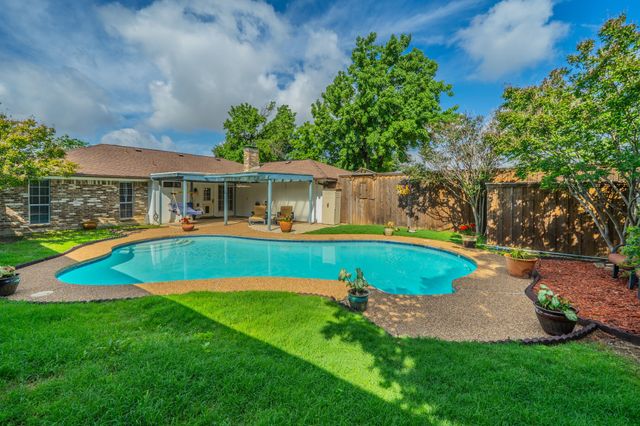 1605 Brighton Drive, Carrollton, TX 75007