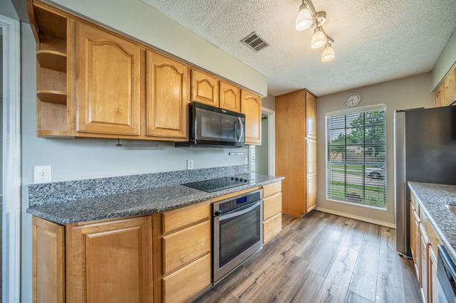 1605 Brighton Drive, Carrollton, TX 75007