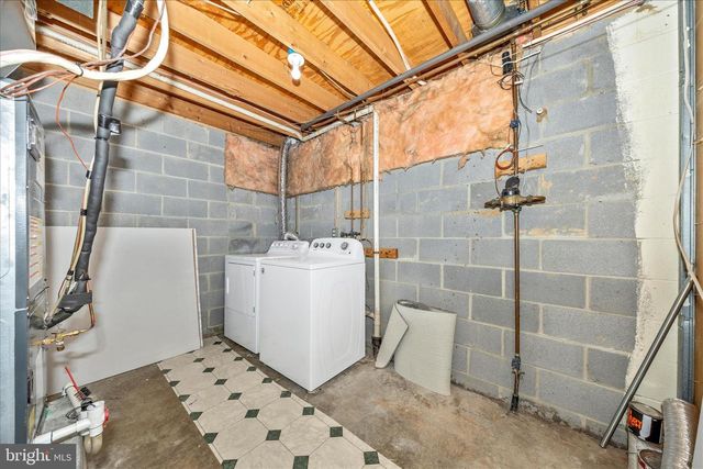 1703 HEATHER LN, Frederick, MD 21702