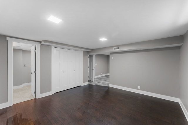 2913 Avalon Drive, Bettendorf, IA 52722