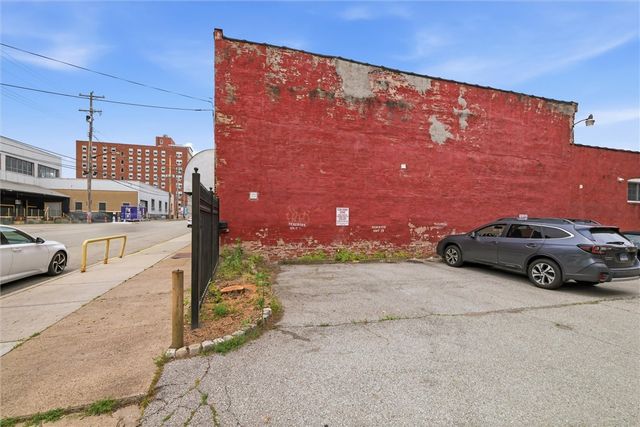 130 S 22nd St 2F, South Side, PA 15203