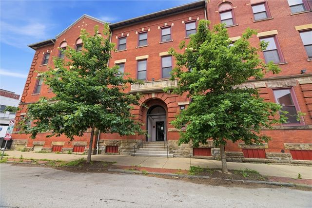130 S 22nd St 2F, South Side, PA 15203