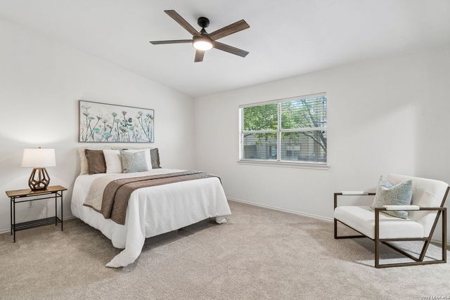 6058 Gaelic, San Antonio, TX 78240