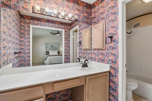 6058 Gaelic, San Antonio, TX 78240