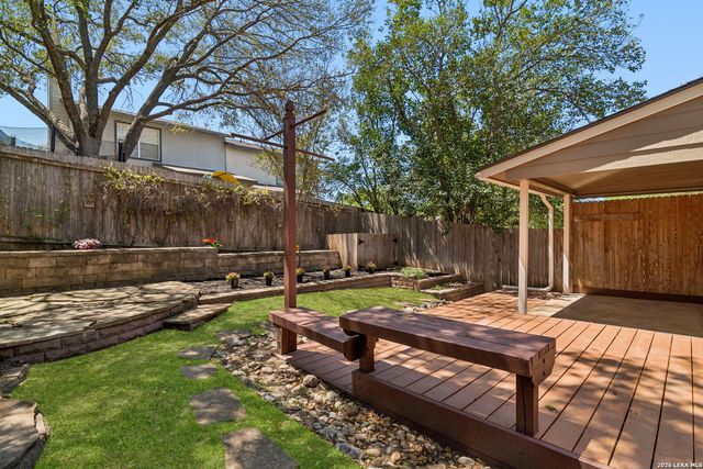 6058 Gaelic, San Antonio, TX 78240