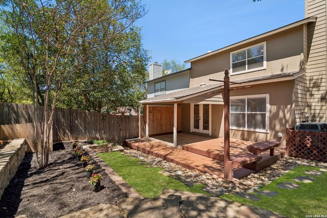 6058 Gaelic, San Antonio, TX 78240