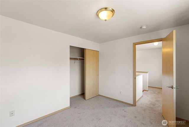 865 S 52nd Street, Tacoma, WA 98408