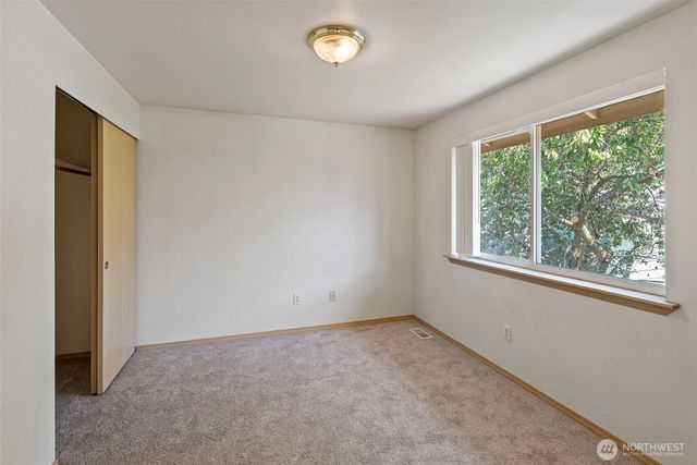 865 S 52nd Street, Tacoma, WA 98408