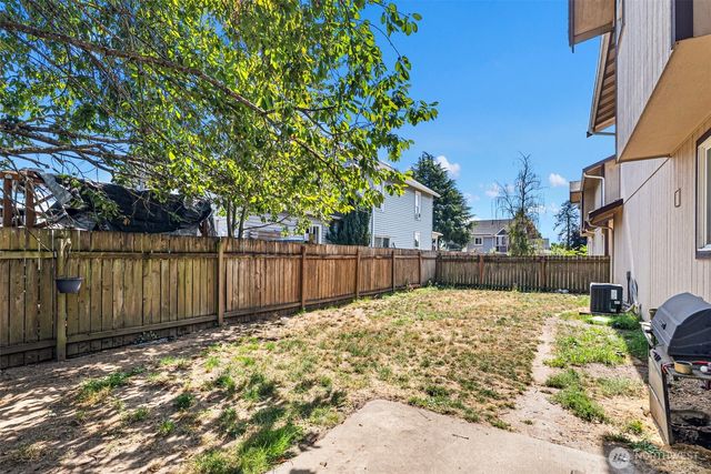 865 S 52nd Street, Tacoma, WA 98408
