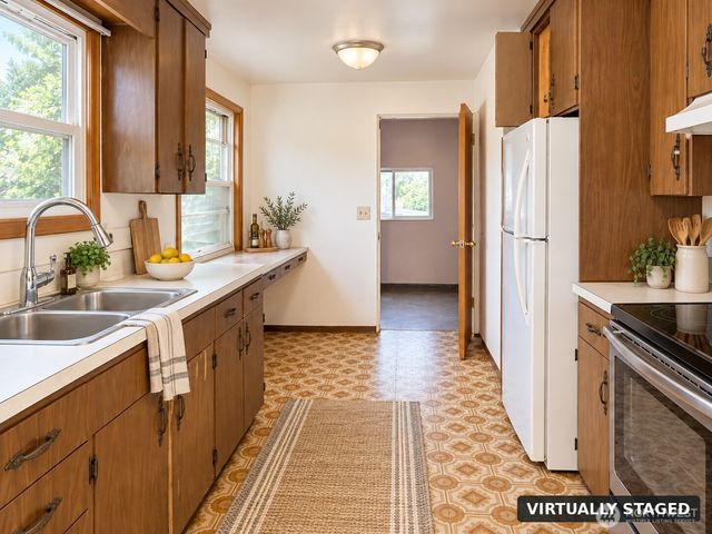 3060 S 154th Street, Seatac, WA 98188