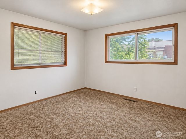 3060 S 154th Street, Seatac, WA 98188