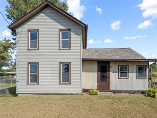 15299 Lincoln Way W, Dalton, OH 44618