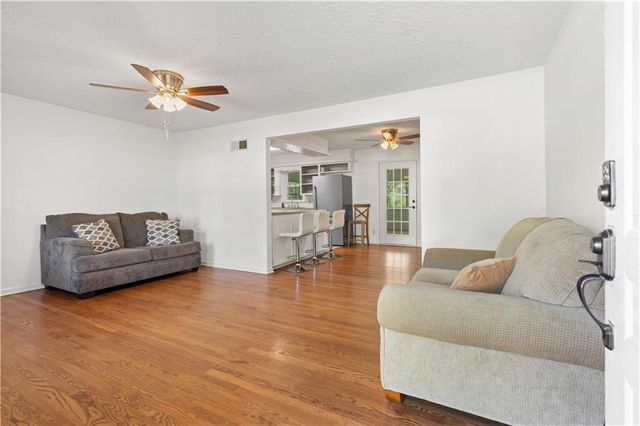 8505 Penner Avenue, De Soto, KS 66018