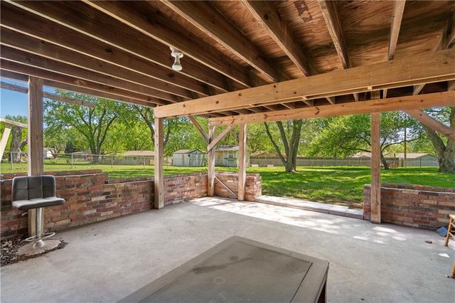 8505 Penner Avenue, De Soto, KS 66018