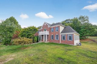 4 Summit Way 1, Hopkinton, MA 01748