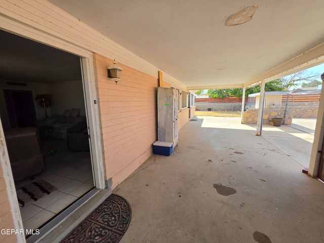 1400 IDLEWILDE Drive, El Paso, TX 79925
