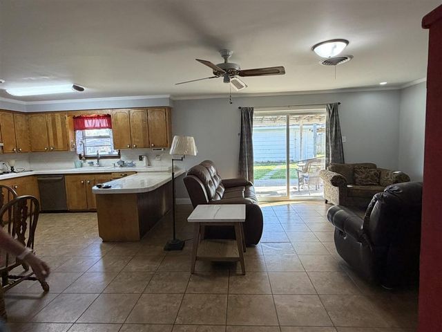 716 Williams Drive, Lake Charles, LA 70607