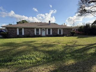 716 Williams Drive, Lake Charles, LA 70607