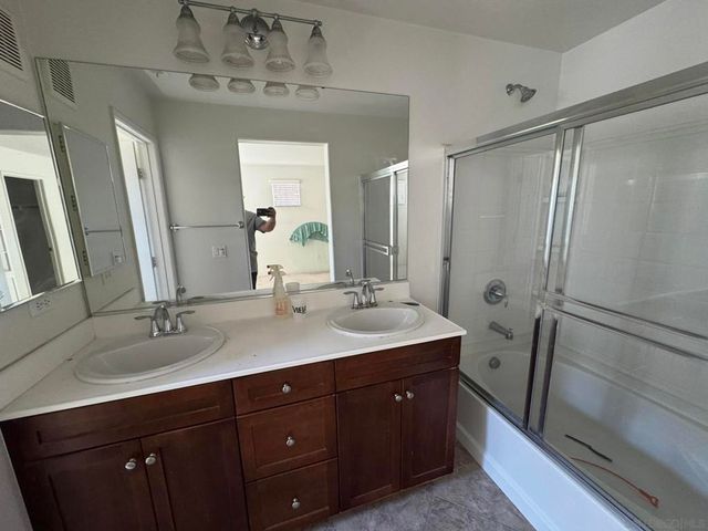 1206 Calabria St, Santee, CA 92071