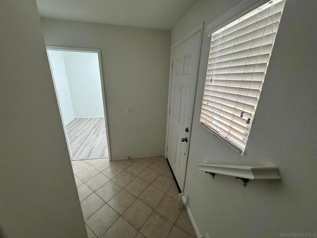 1206 Calabria St, Santee, CA 92071