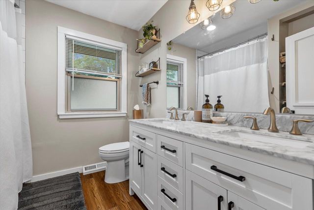 235 Ellsworth PLACE, Waukesha, WI 53186