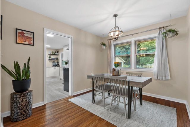 235 Ellsworth PLACE, Waukesha, WI 53186