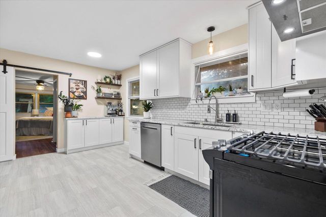 235 Ellsworth PLACE, Waukesha, WI 53186