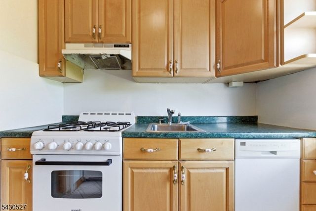415 Claremont Ave, Montclair Twp., NJ 07042
