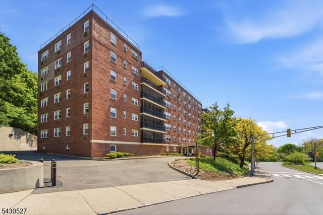 415 Claremont Ave, Montclair Twp., NJ 07042