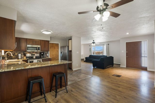 595 Socorro Drive SW, Los Lunas, NM 87031