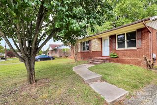 4808 Brooktree Drive, Charlotte, NC 28208