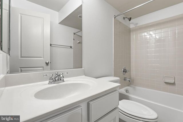 42537 DREAMWEAVER DR, Brambleton, VA 20148