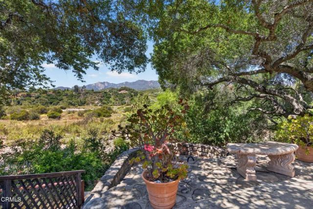 883 Moreno Drive, Ojai, CA 93023