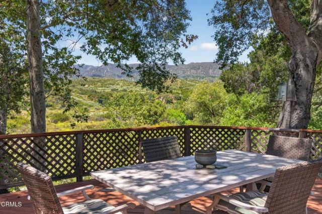 883 Moreno Drive, Ojai, CA 93023
