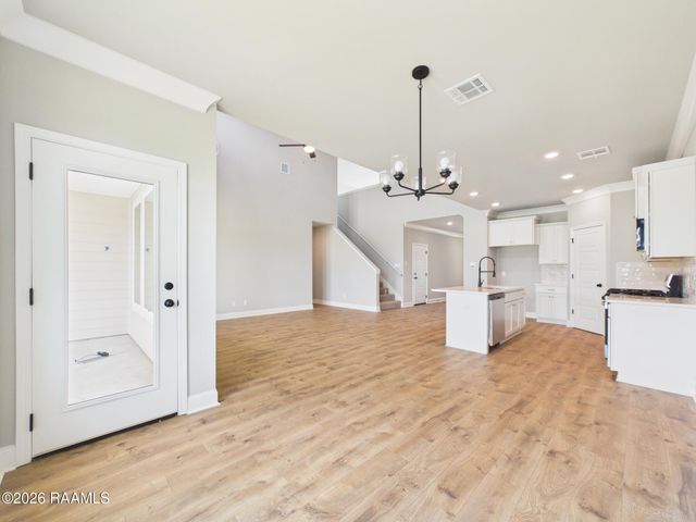 114 Belle Lake Drive, Lafayette, LA 70506