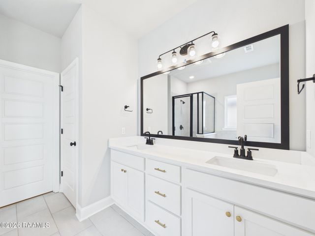 114 Belle Lake Drive, Lafayette, LA 70506