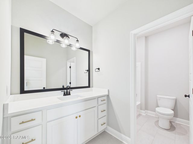 114 Belle Lake Drive, Lafayette, LA 70506