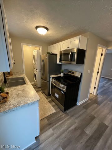 3960 W Erie Avenue 9, Lorain, OH 44053