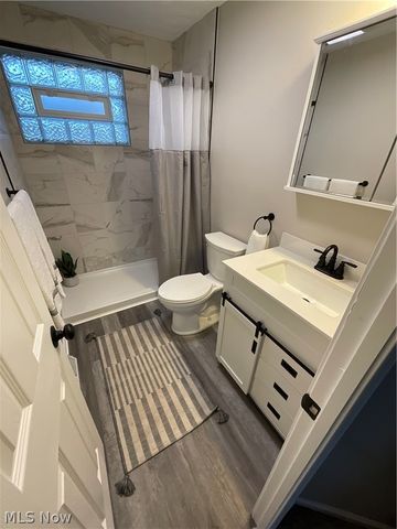 3960 W Erie Avenue 9, Lorain, OH 44053